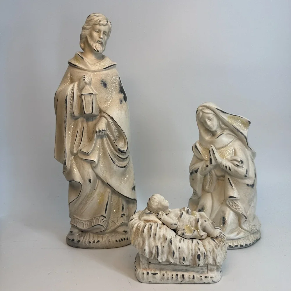 Costco Holy Family Nativity Figurines 4 Piece Set Joseph‎ Mary Baby Jesus White